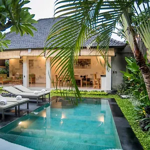Sandi Agung Bidadari Seminyak